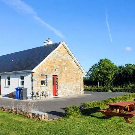 Grange Lodge, בית נופש Strokestown